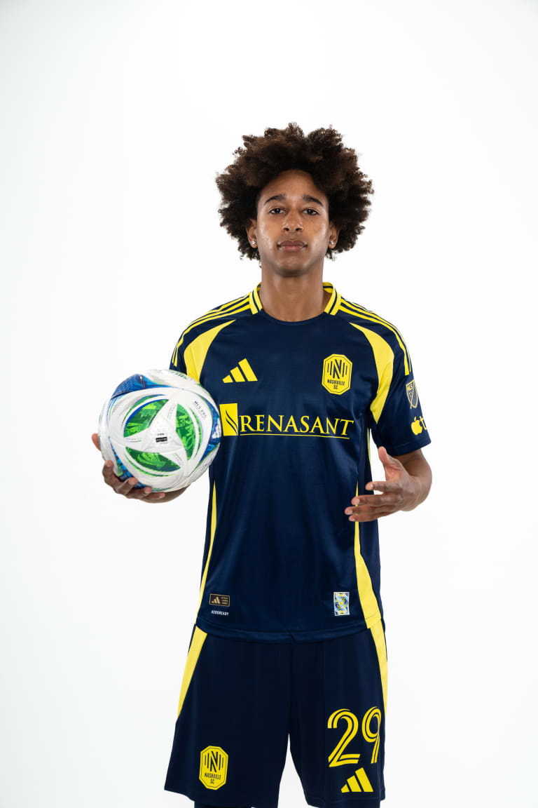 Julian Gaines_2025 Secondary Kit-25